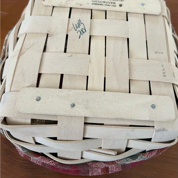 Longaberger Red and Green Plaid Divided Basket - Picture 6 of 6